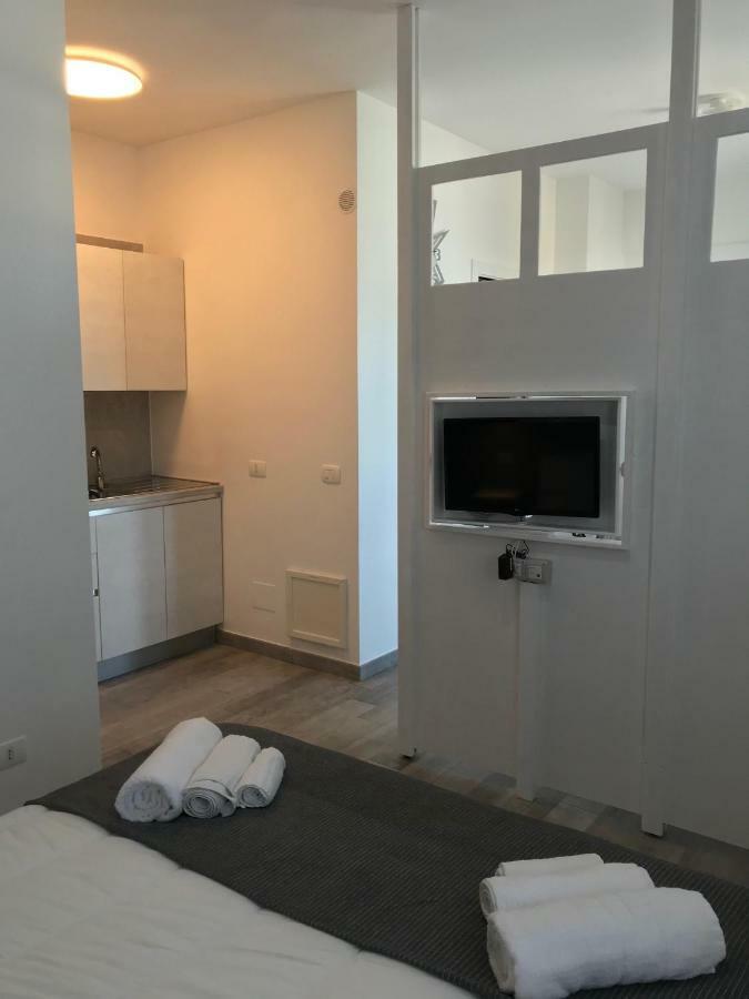 Andrea Case Vacanze L'Ancora ปอร์โต เอมเปโดเกล ภายนอก รูปภาพ